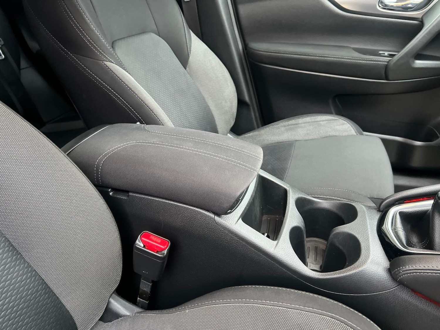 Used Nissan Qashqai 2018 for sale - 76472258: Photo 30