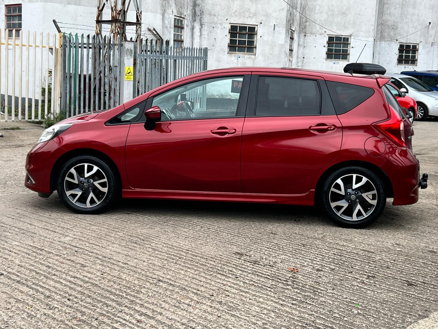 Used Nissan Note 2014 for sale - 76992111: Photo 16