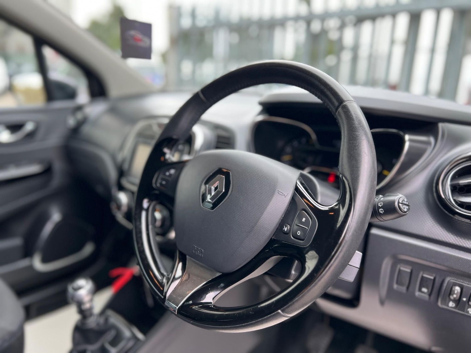 Used Renault Captur 2015 for sale - 76573481: Photo 42