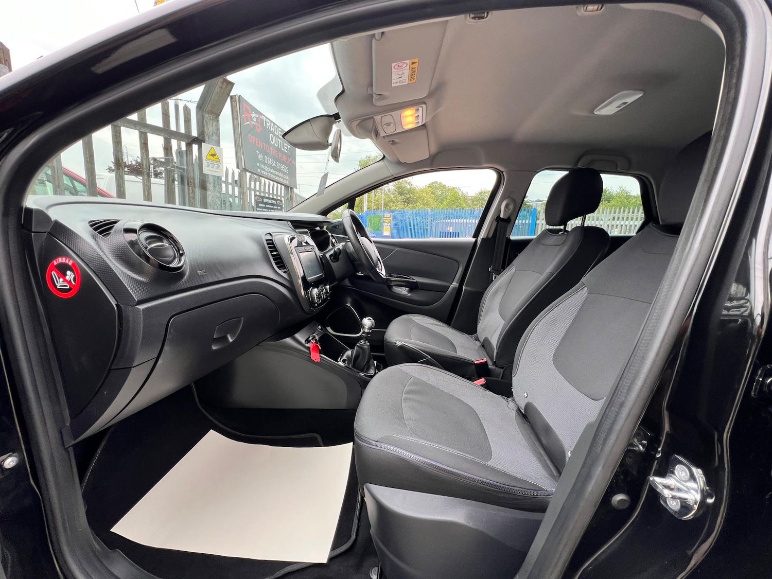 Used Renault Captur 2015 for sale - 76573481: Photo 60