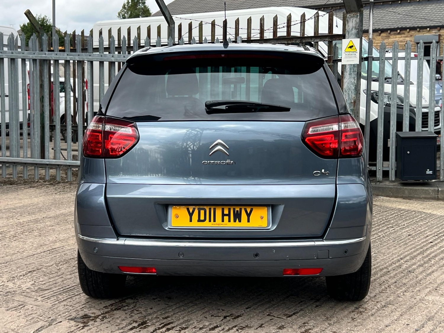 Vehicle 21