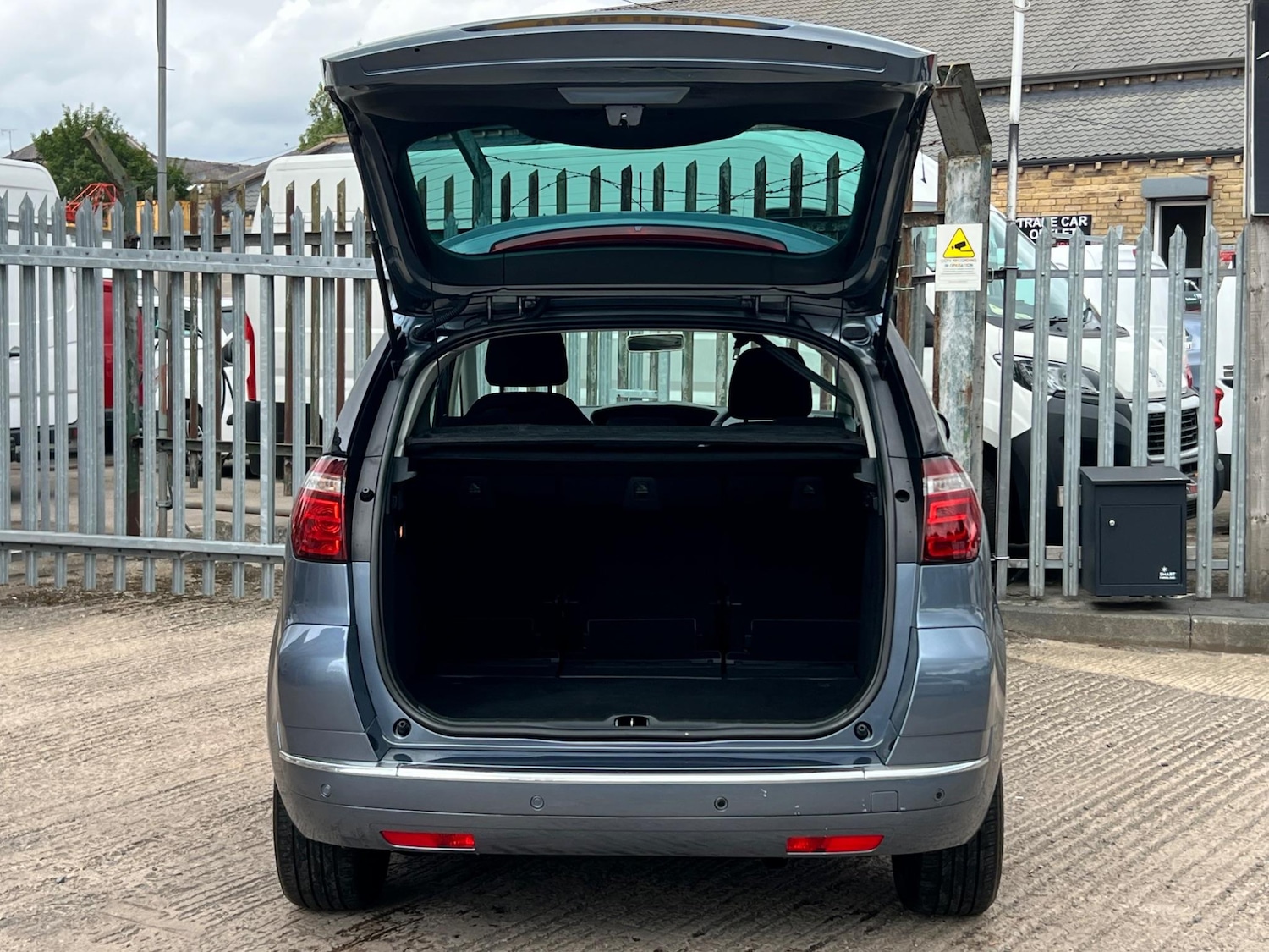 Vehicle 22