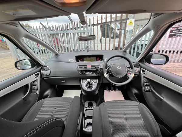 Used Citroen C4 Picasso 2011 for sale - 75415154: Photo 30