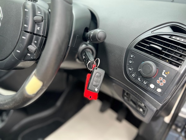 Used Citroen C4 Picasso 2011 for sale - 75415154: Photo 40