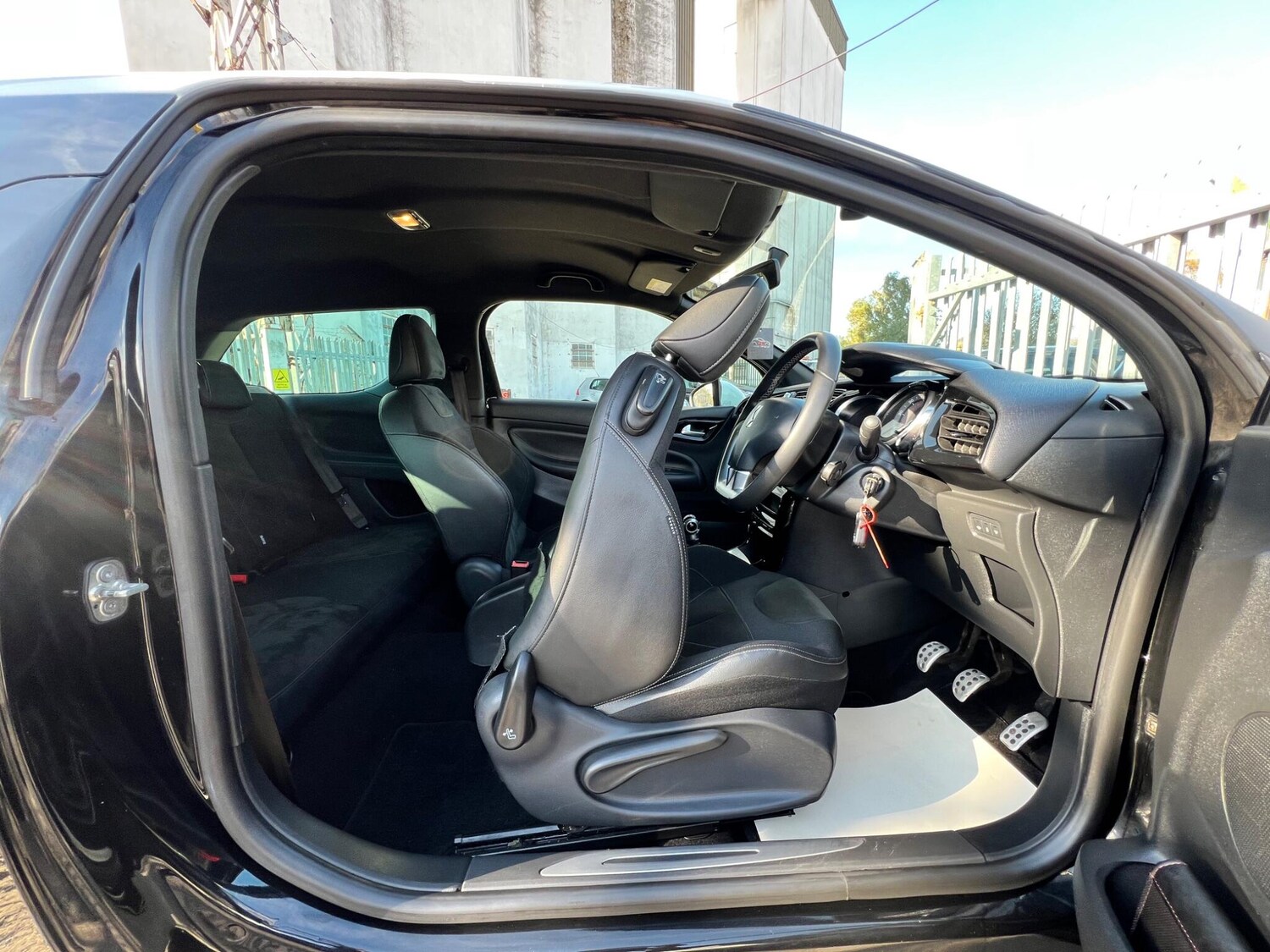 Used DS Automobiles DS 3 2016 for sale - 76326788: Photo 31