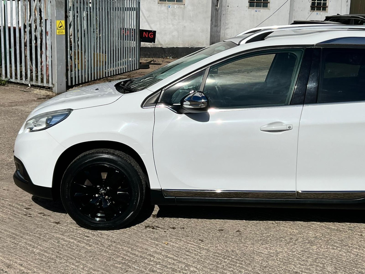 Used Peugeot 2008 for sale - 76522116: Photo 18