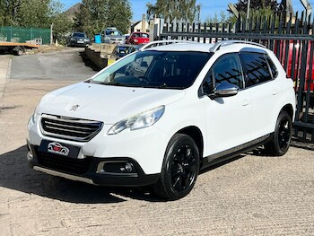 Used Peugeot 2008 2015 for sale - 76522116: Photo
