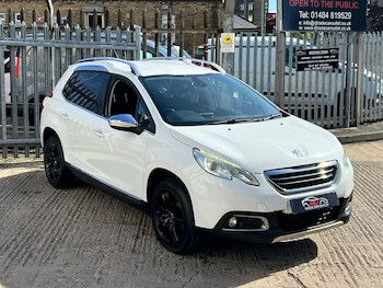 Used Peugeot 2008 2015 for sale - 76522116: Photo