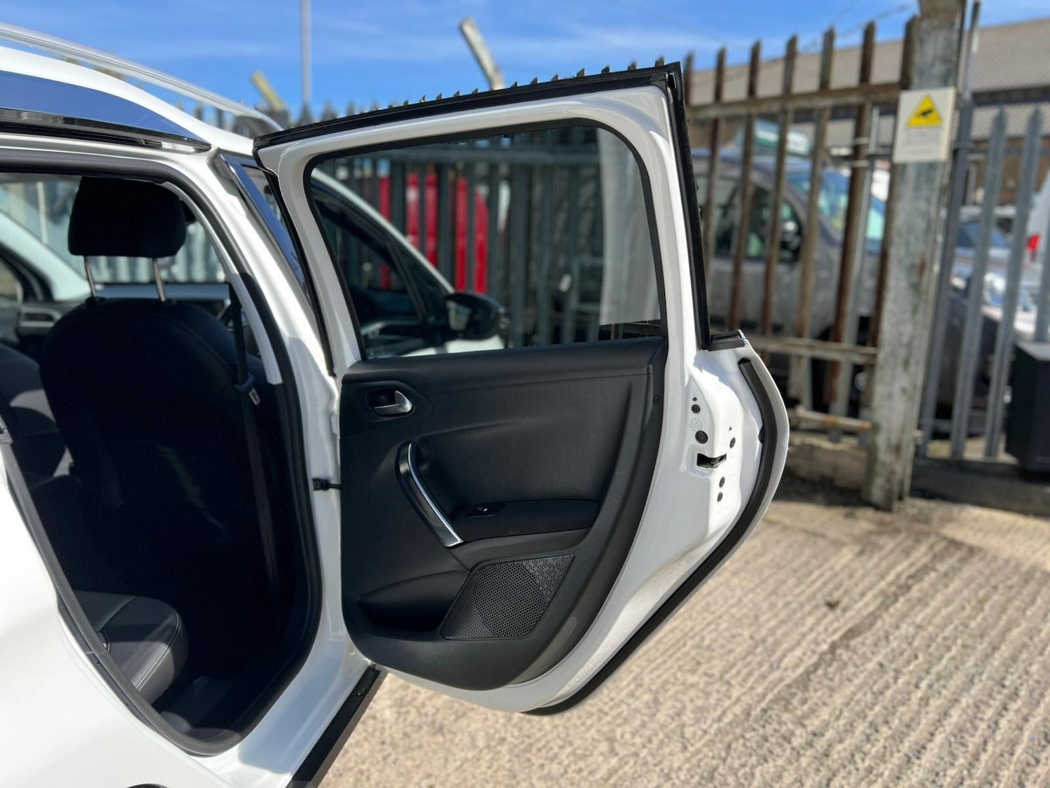 Used Peugeot 2008 for sale - 76522116: Photo 57