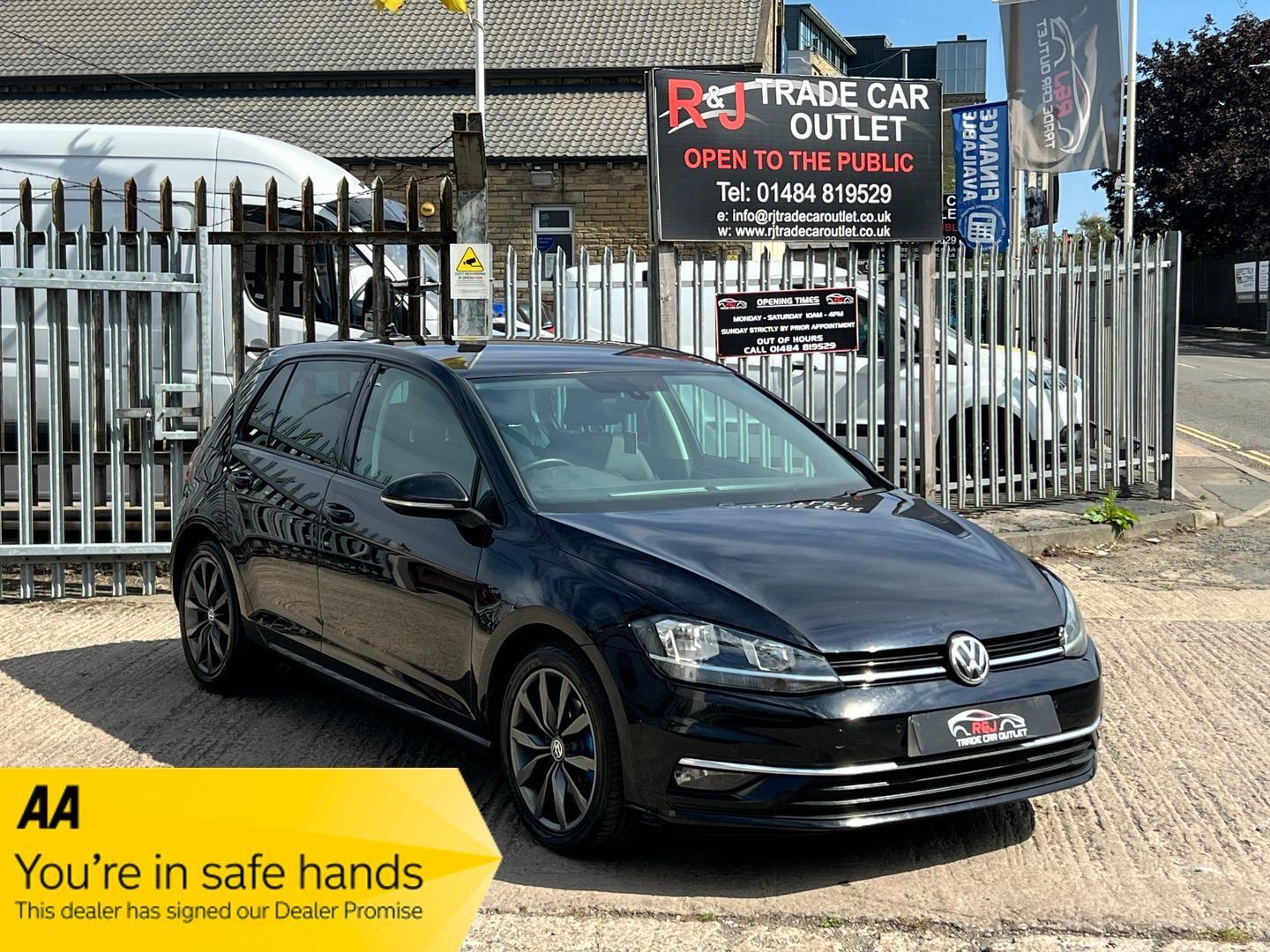 Used Volkswagen Golf 2018 for sale - 76325935: Photo 1