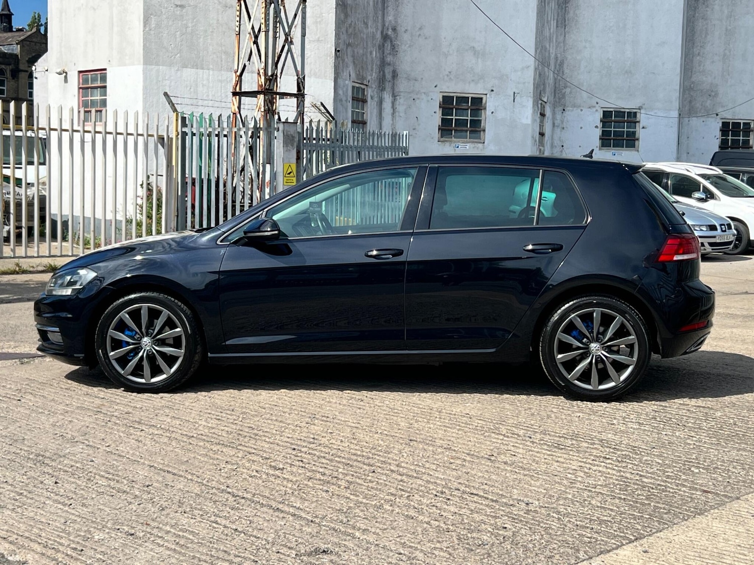 Used Volkswagen Golf 2018 for sale - 76325935: Photo 10