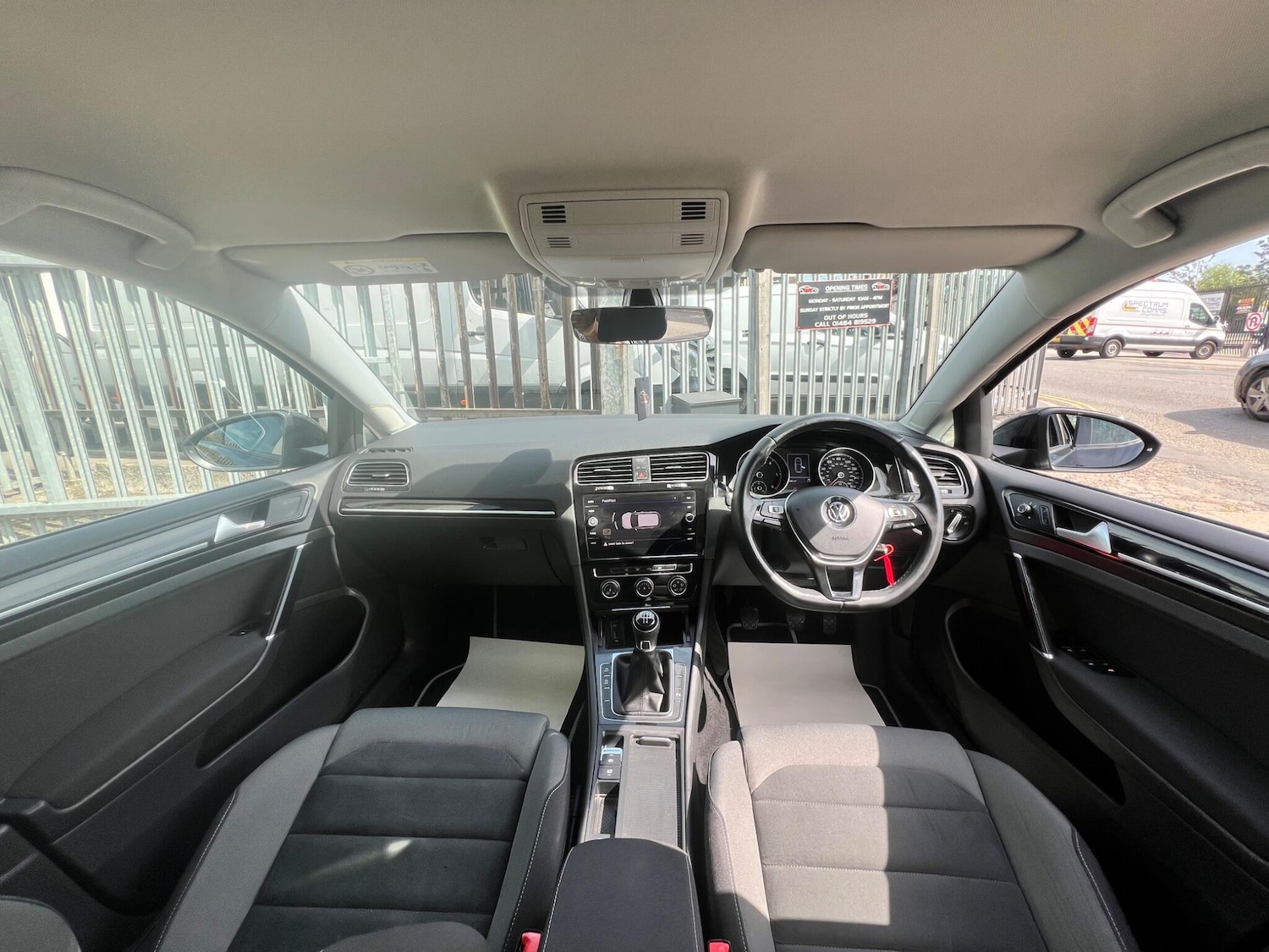 Used Volkswagen Golf 2018 for sale - 76325935: Photo 23