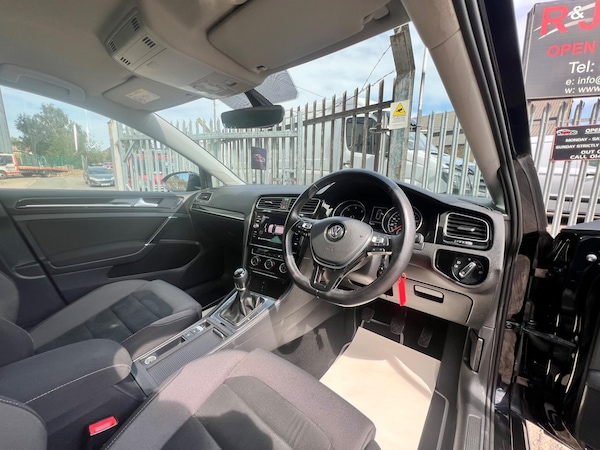 Used Volkswagen Golf 2018 for sale - 76325935: Photo 30