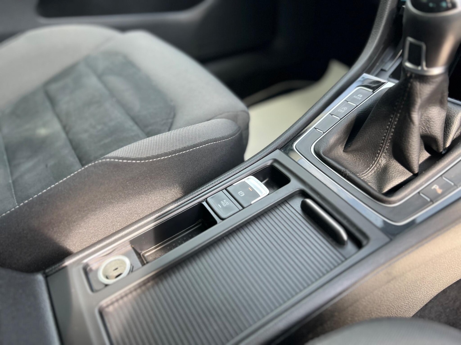 Used Volkswagen Golf 2018 for sale - 76325935: Photo 35