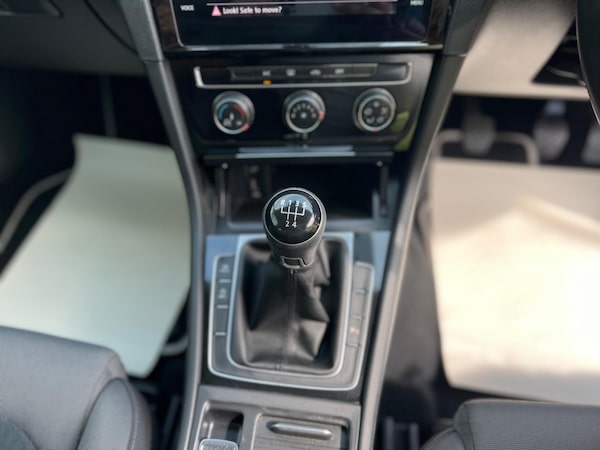 Used Volkswagen Golf 2018 for sale - 76325935: Photo 37