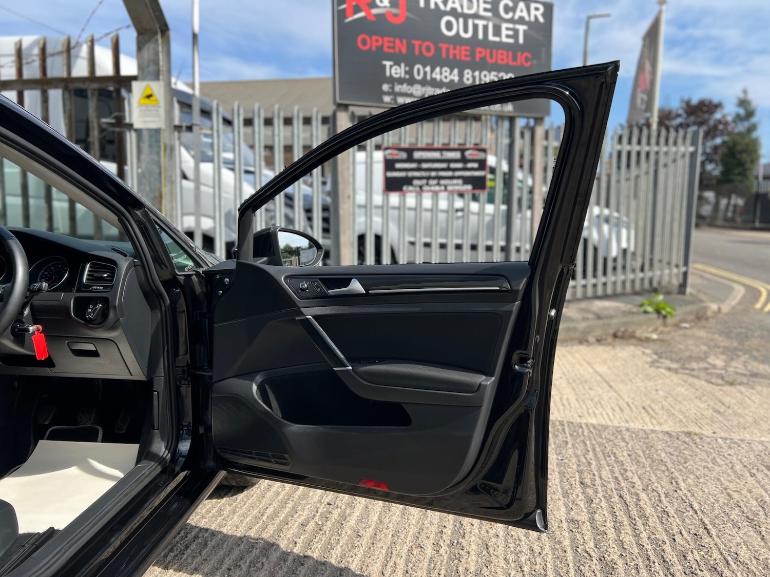 Used Volkswagen Golf 2018 for sale - 76325935: Photo 48