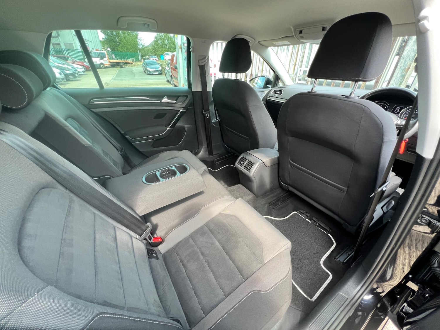 Used Volkswagen Golf 2018 for sale - 76325935: Photo 51