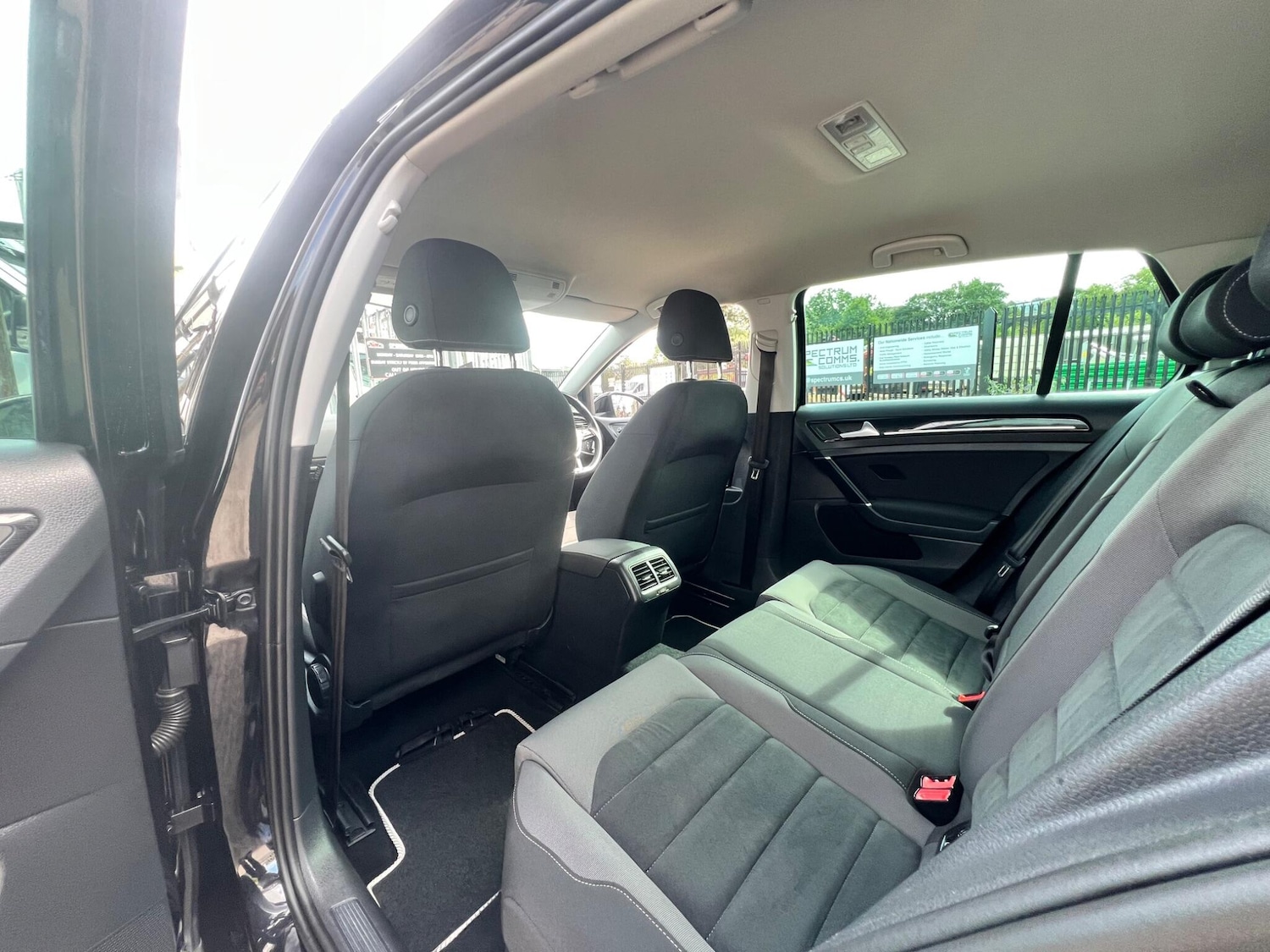 Used Volkswagen Golf 2018 for sale - 76325935: Photo 61