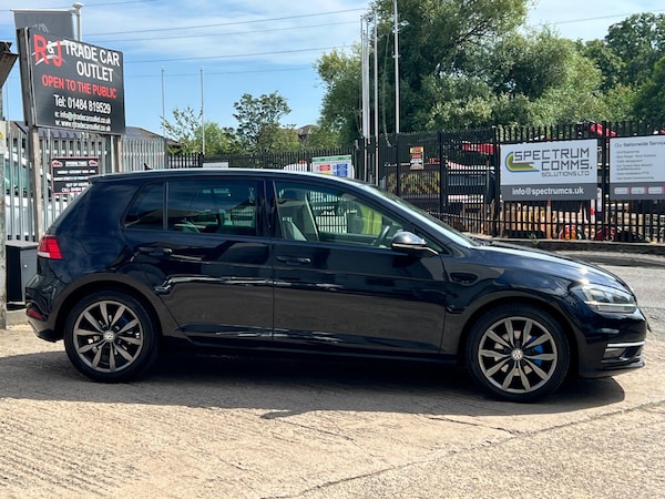 Used Volkswagen Golf 2018 for sale - 76325935: Photo 9