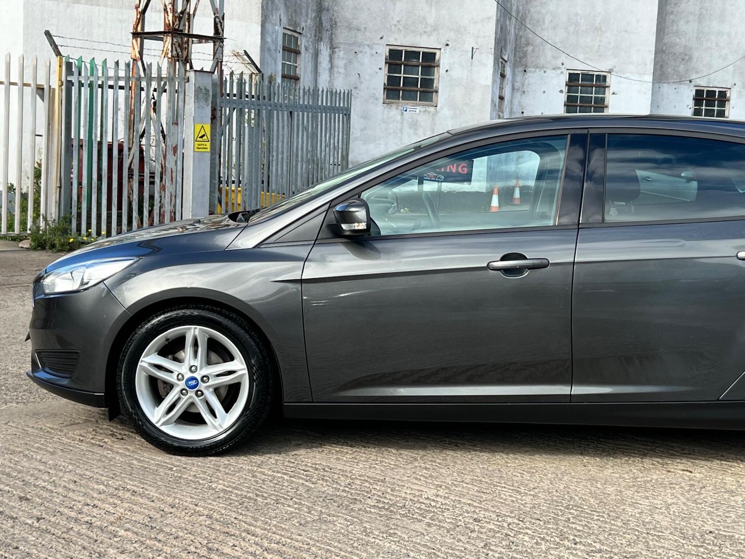 Used Ford Focus 2017 for sale - 76226405: Photo 17