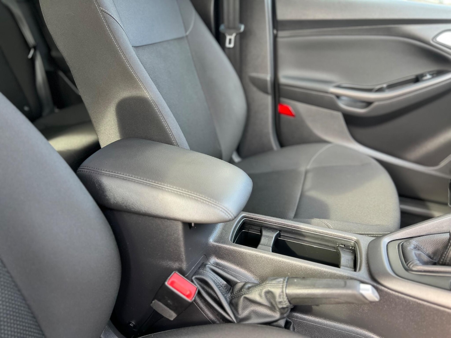 Used Ford Focus 2017 for sale - 76226405: Photo 33