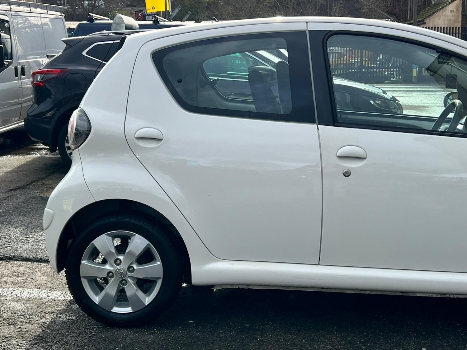 Used Toyota AYGO 2014 for sale - 77630079: Photo 10