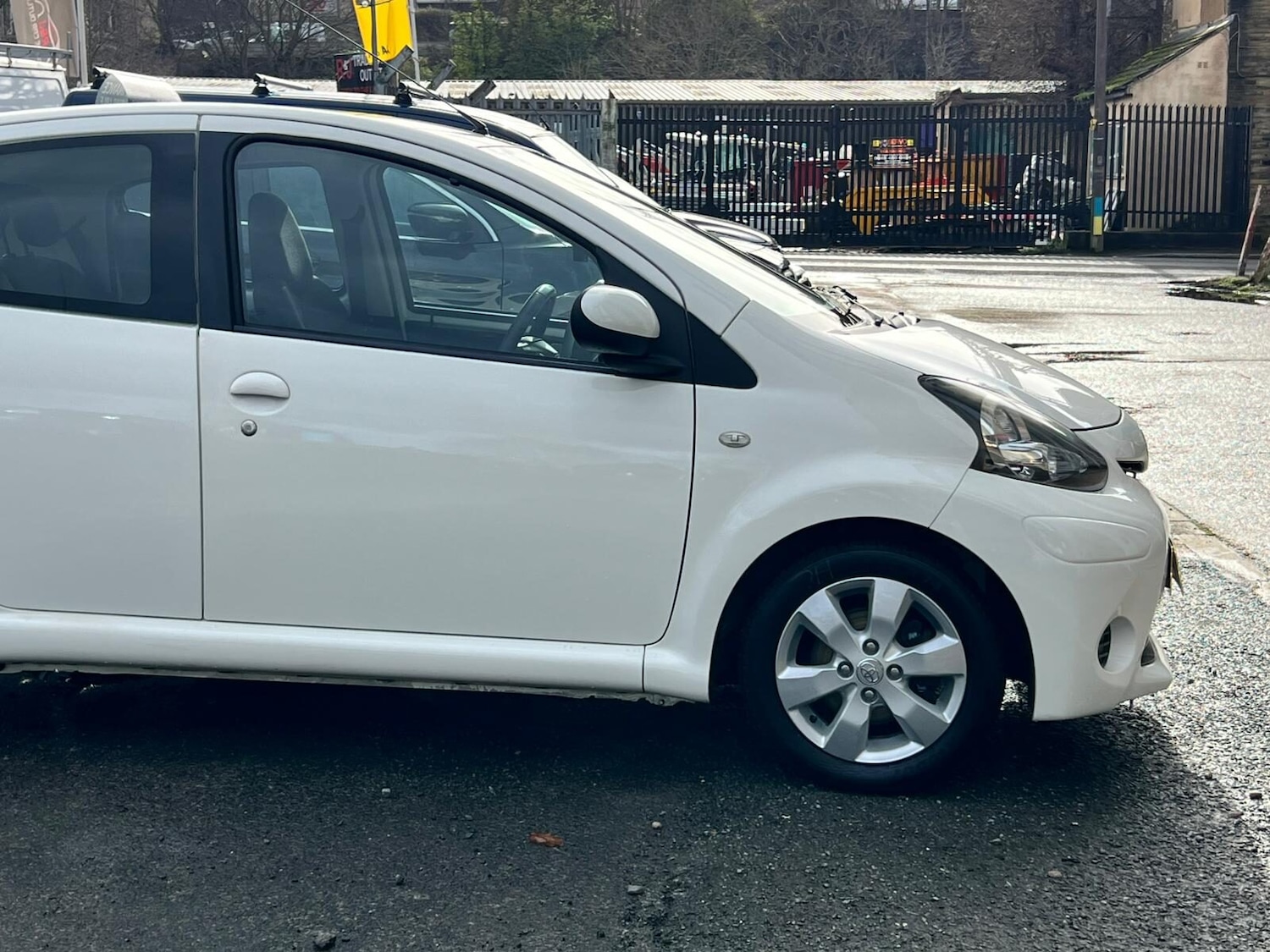 Used Toyota AYGO 2014 for sale - 77630079: Photo 11