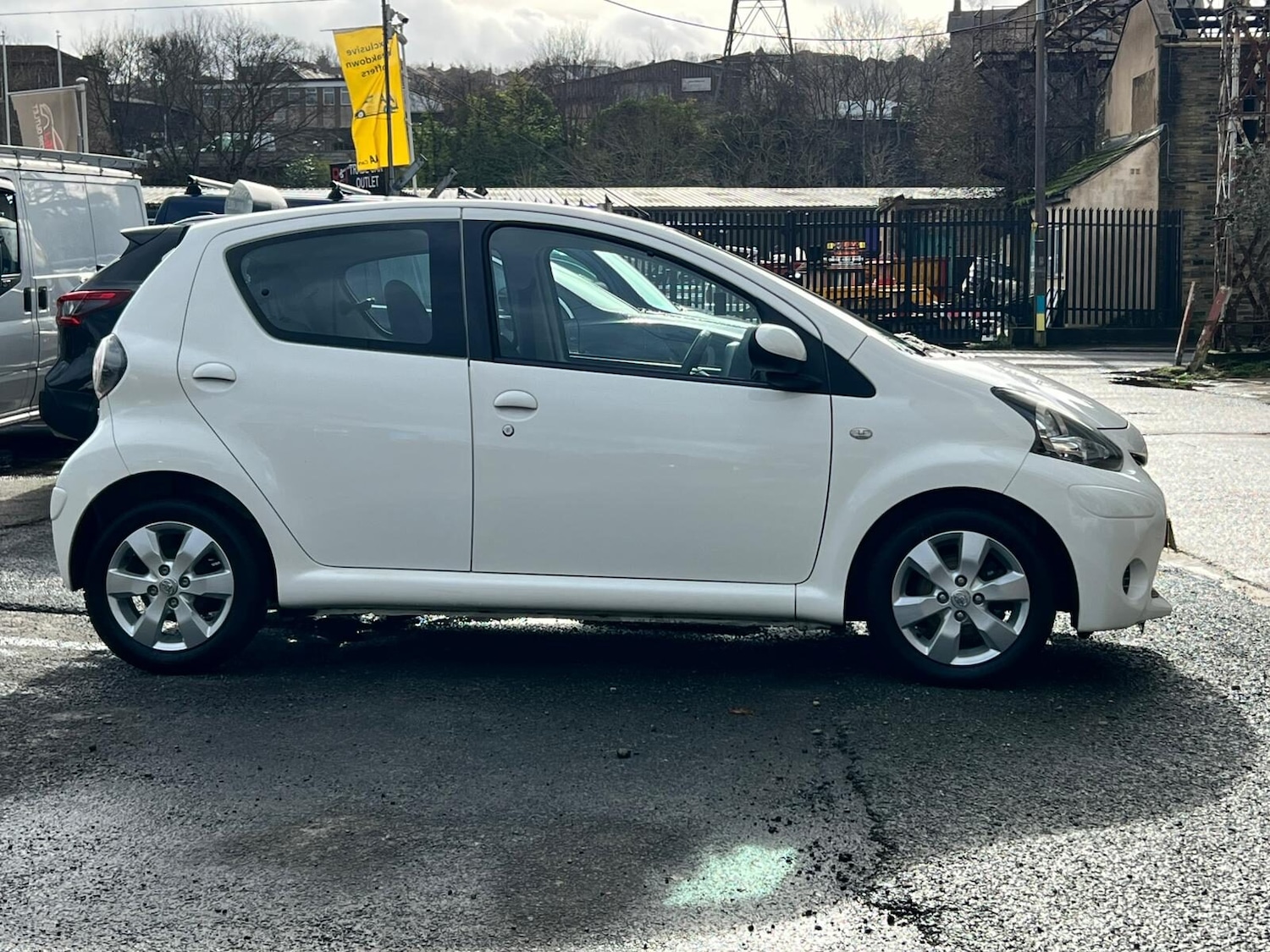 Used Toyota AYGO 2014 for sale - 77630079: Photo 12