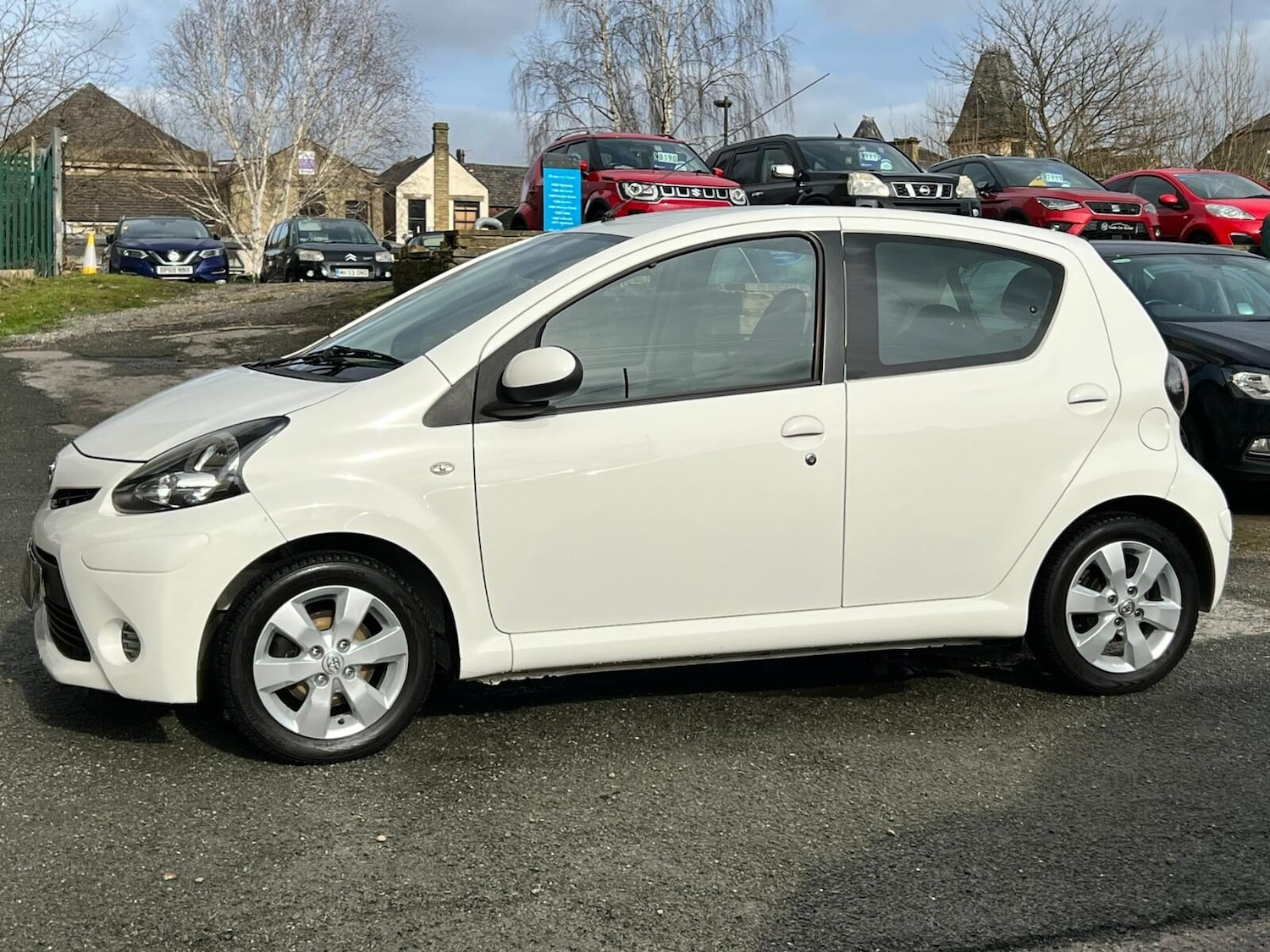 Used Toyota AYGO 2014 for sale - 77630079: Photo 14