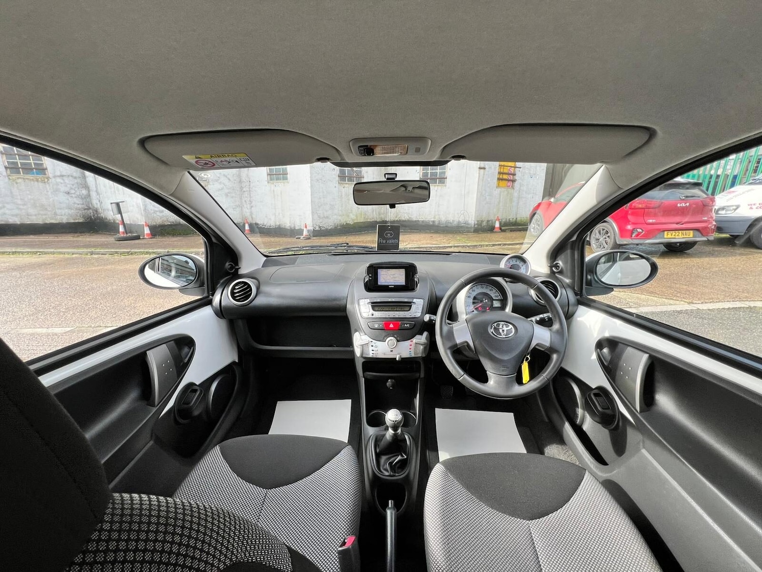 Used Toyota AYGO 2014 for sale - 77630079: Photo 27