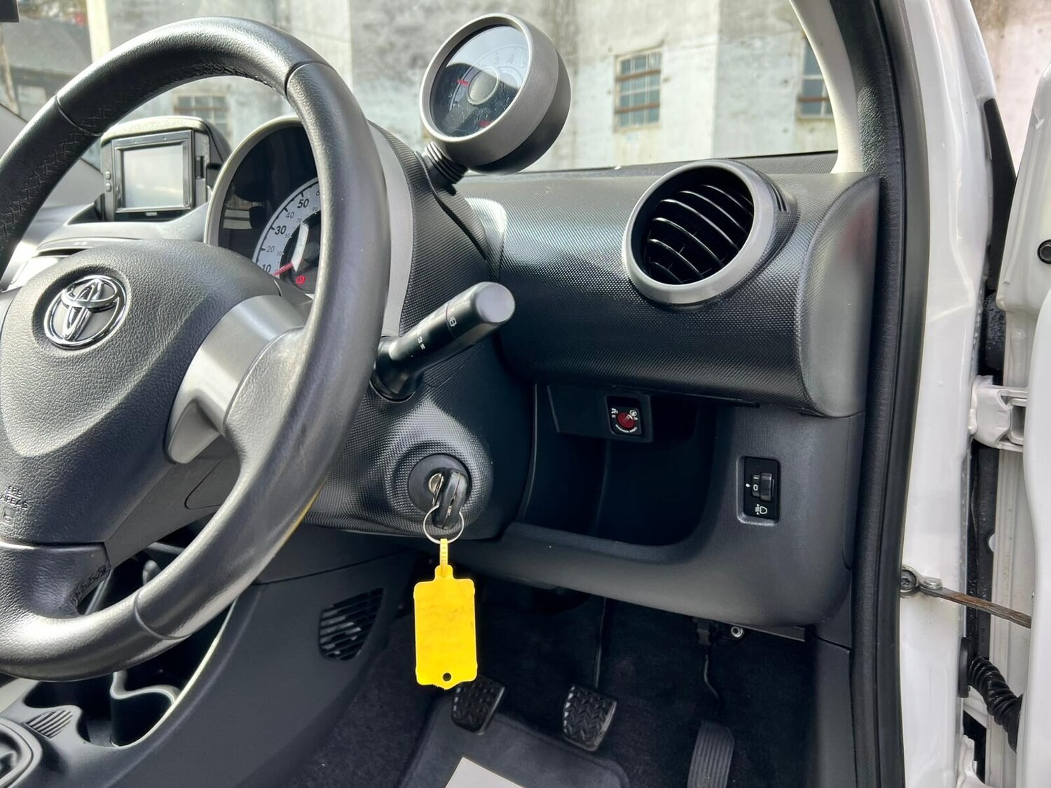 Used Toyota AYGO 2014 for sale - 77630079: Photo 37