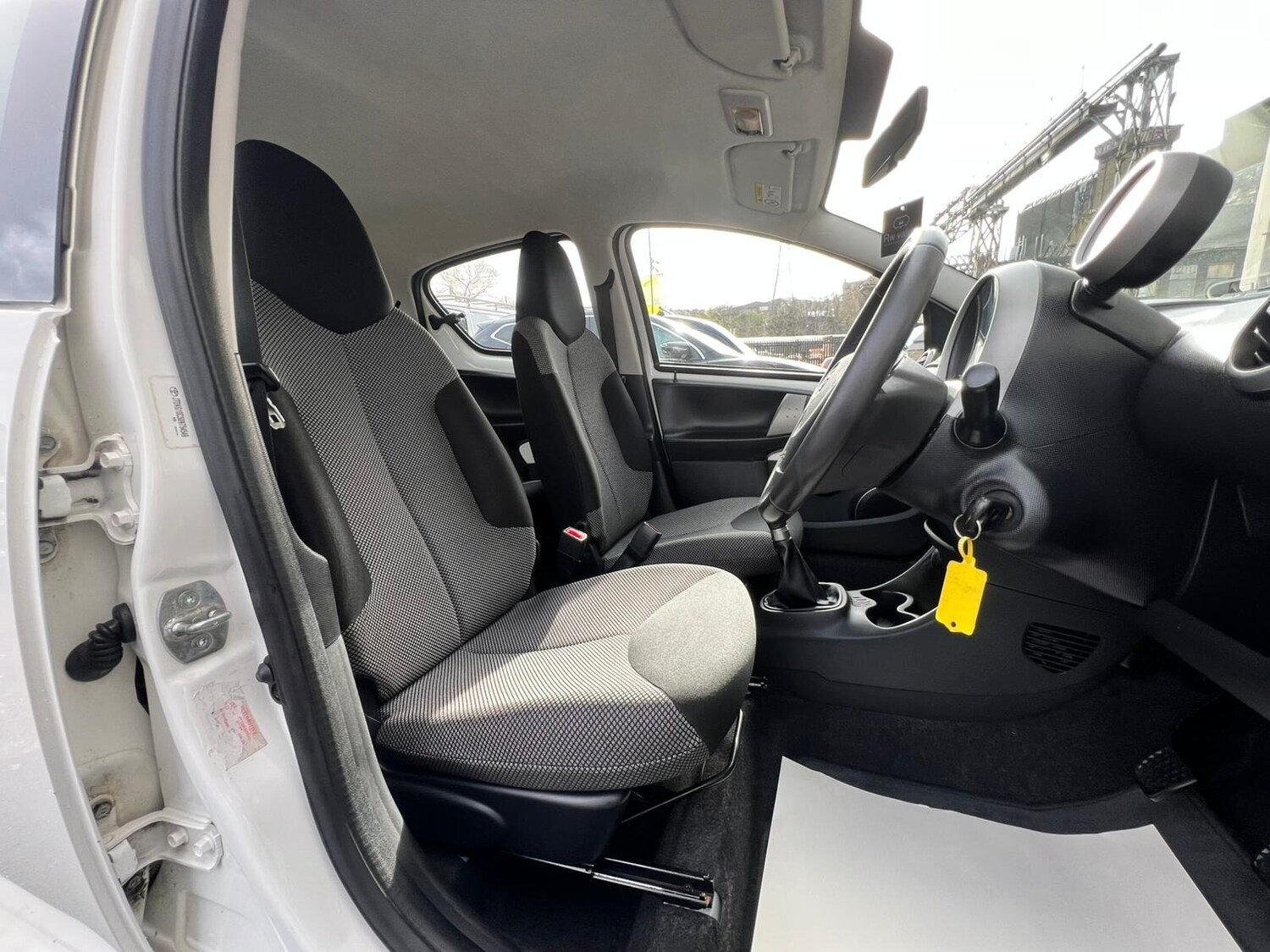Used Toyota AYGO 2014 for sale - 77630079: Photo 39