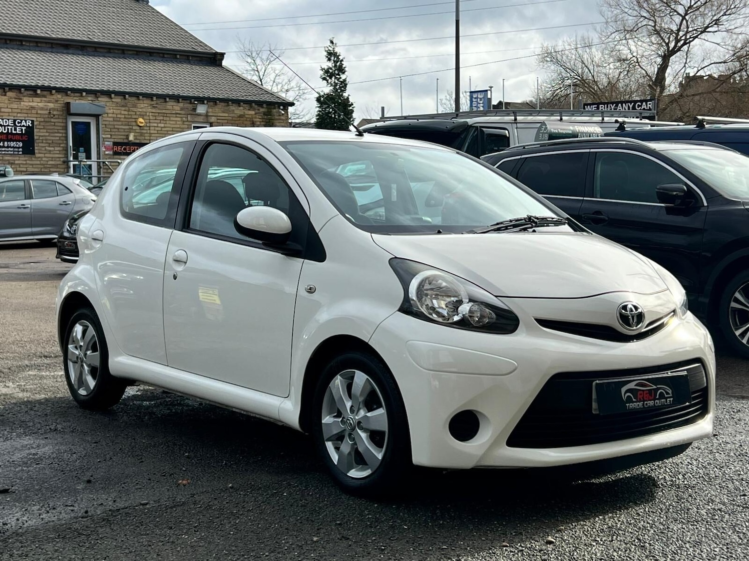 Used Toyota AYGO 2014 for sale - 77630079: Photo 4