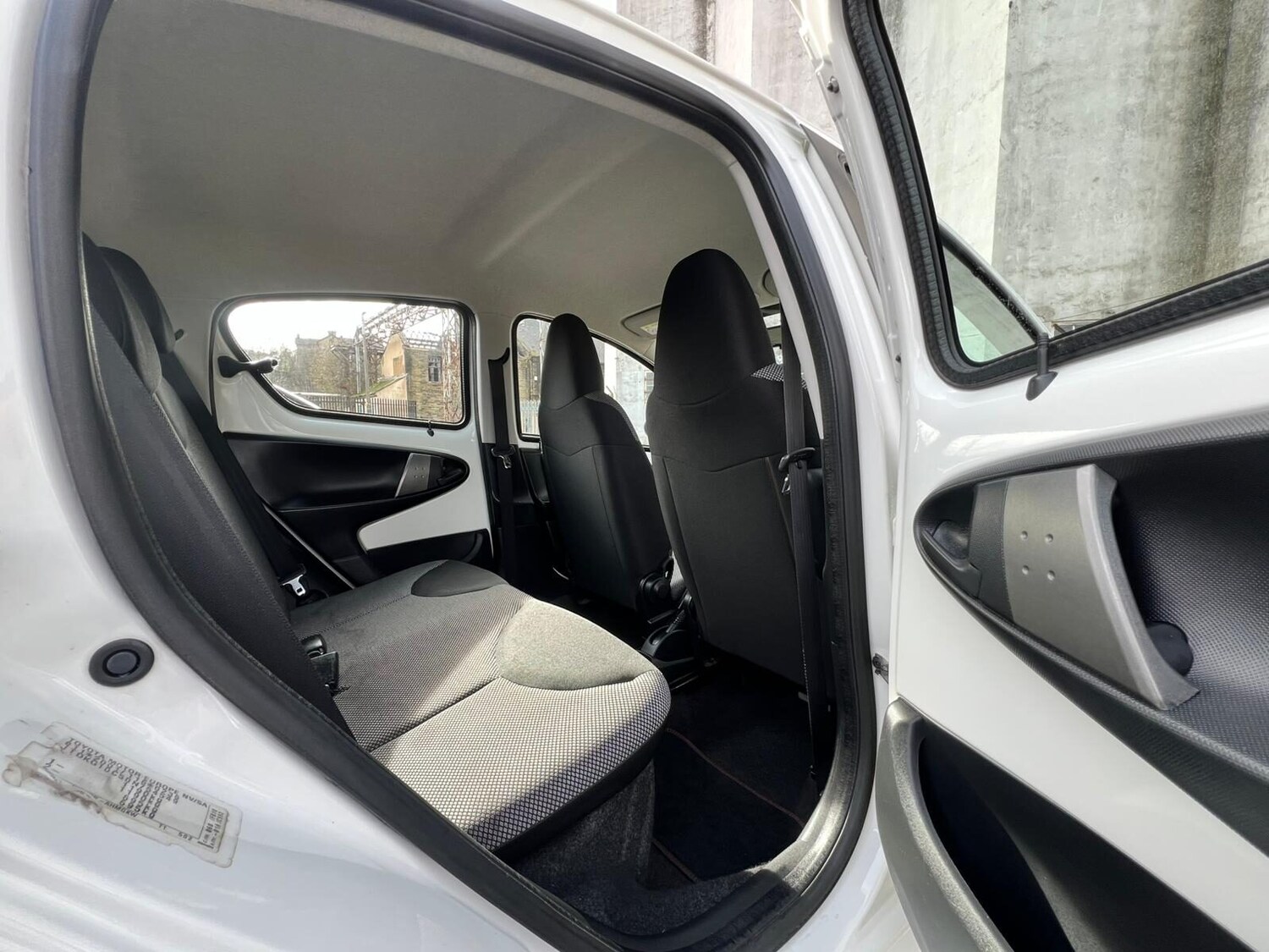 Used Toyota AYGO 2014 for sale - 77630079: Photo 43