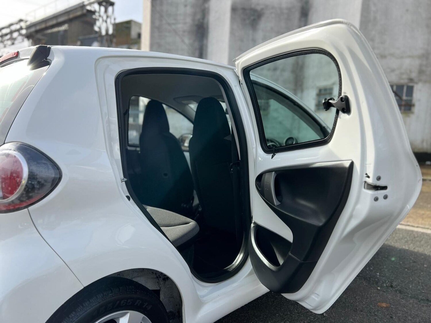 Used Toyota AYGO 2014 for sale - 77630079: Photo 44