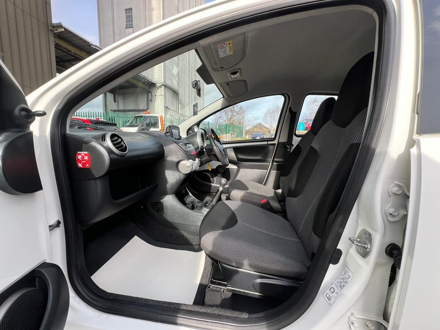 Used Toyota AYGO 2014 for sale - 77630079: Photo 47