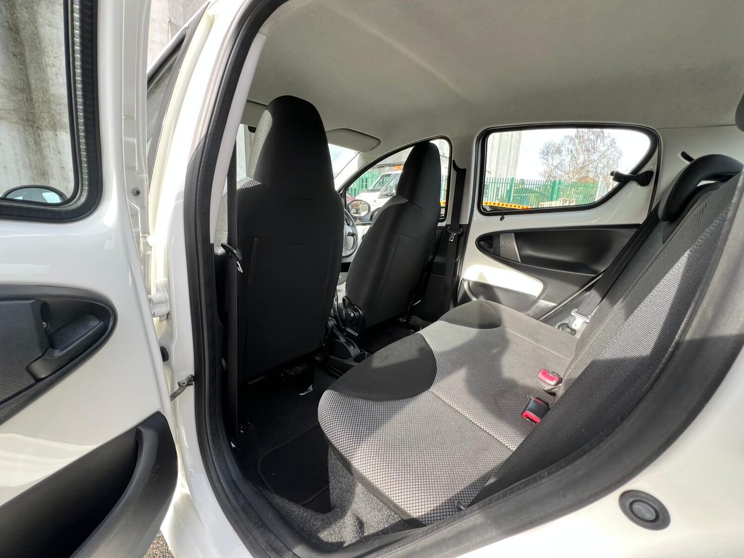 Used Toyota AYGO 2014 for sale - 77630079: Photo 52