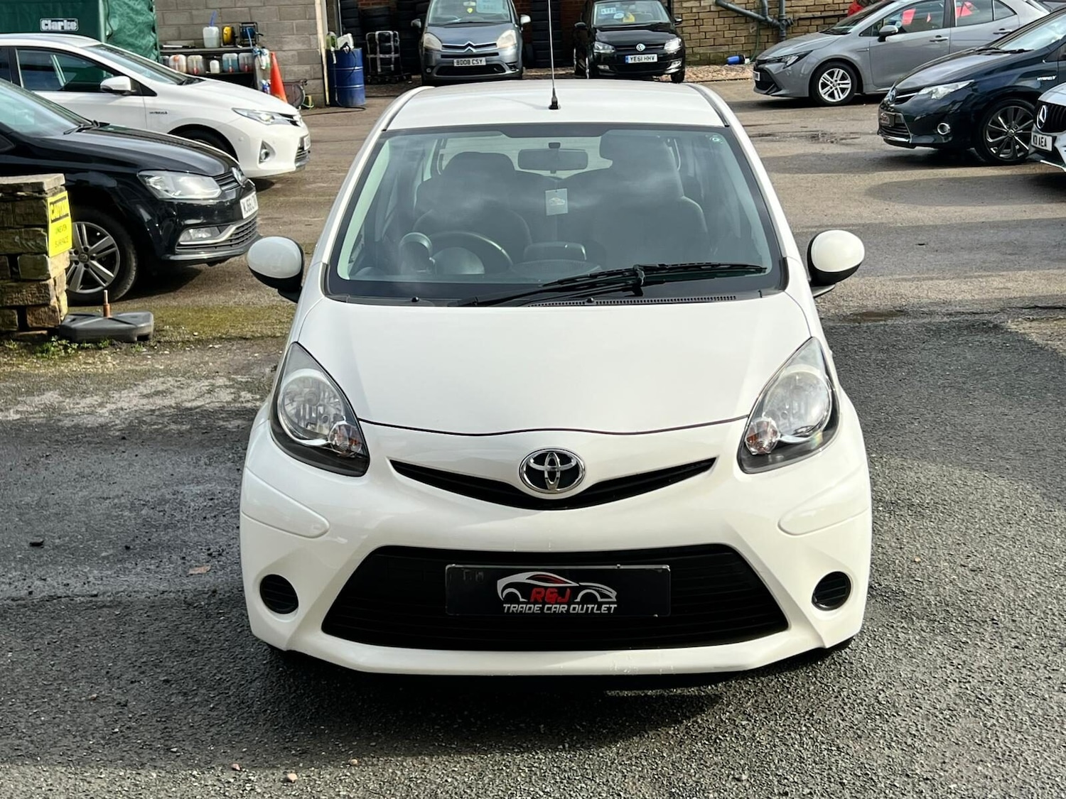 Used Toyota AYGO 2014 for sale - 77630079: Photo 8