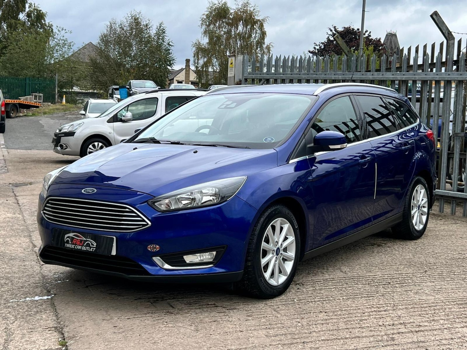 Used Ford Focus 2014 for sale - 76989291: Photo 3