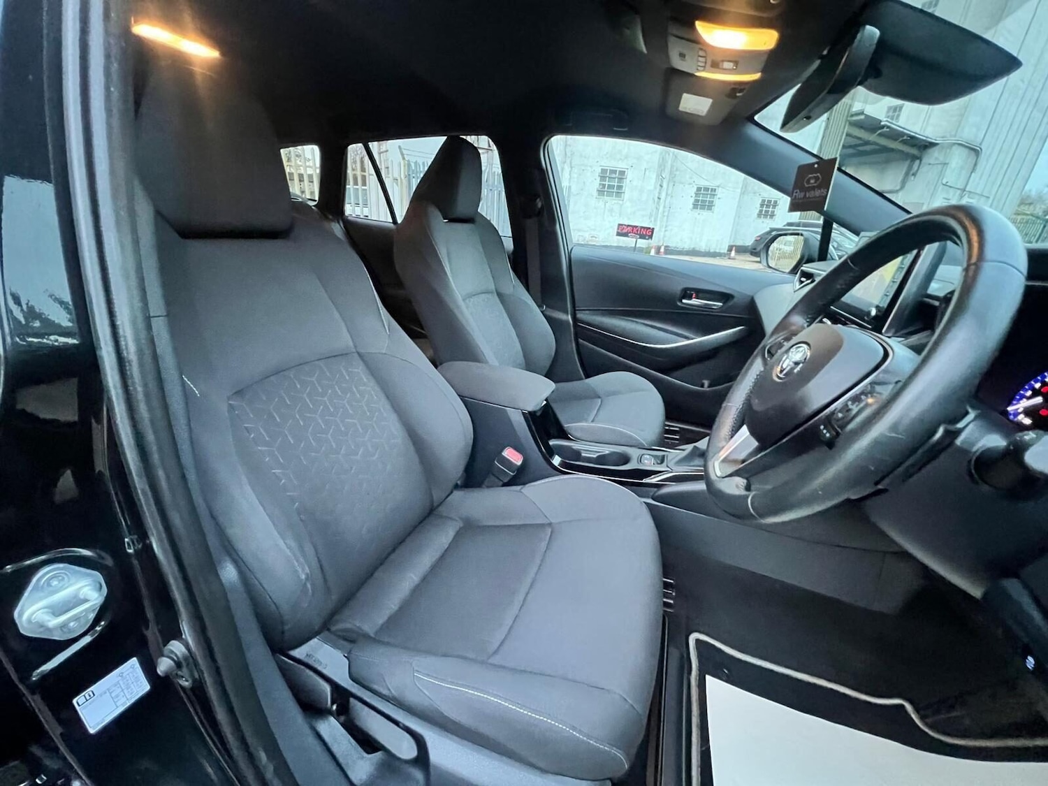 Used Toyota Corolla 2019 for sale - 77249678: Photo 30