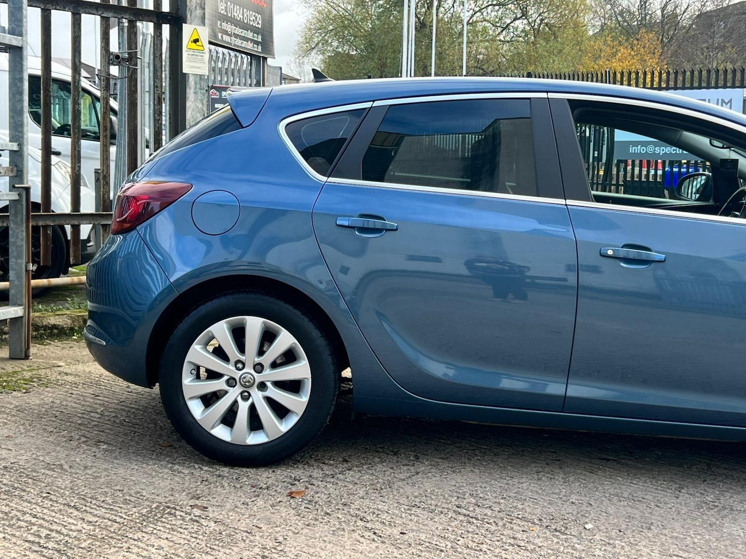 Used Vauxhall Astra 2015 for sale - 76608143: Photo 10