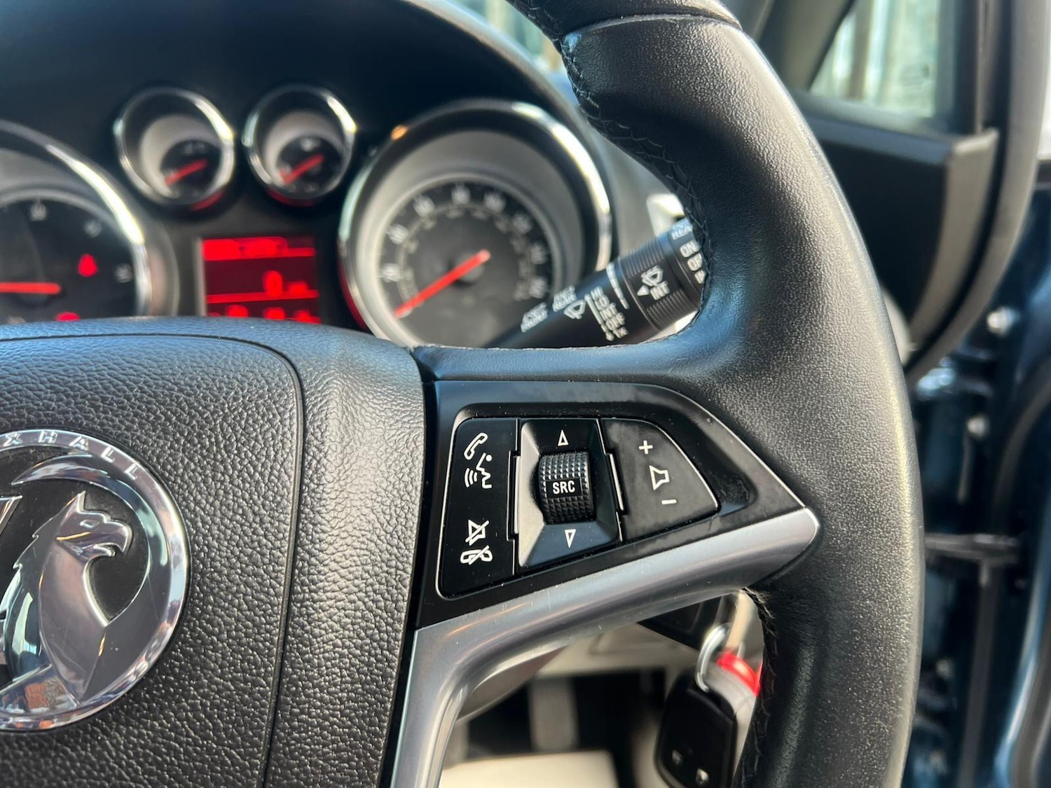 Used Vauxhall Astra 2015 for sale - 76608143: Photo 41