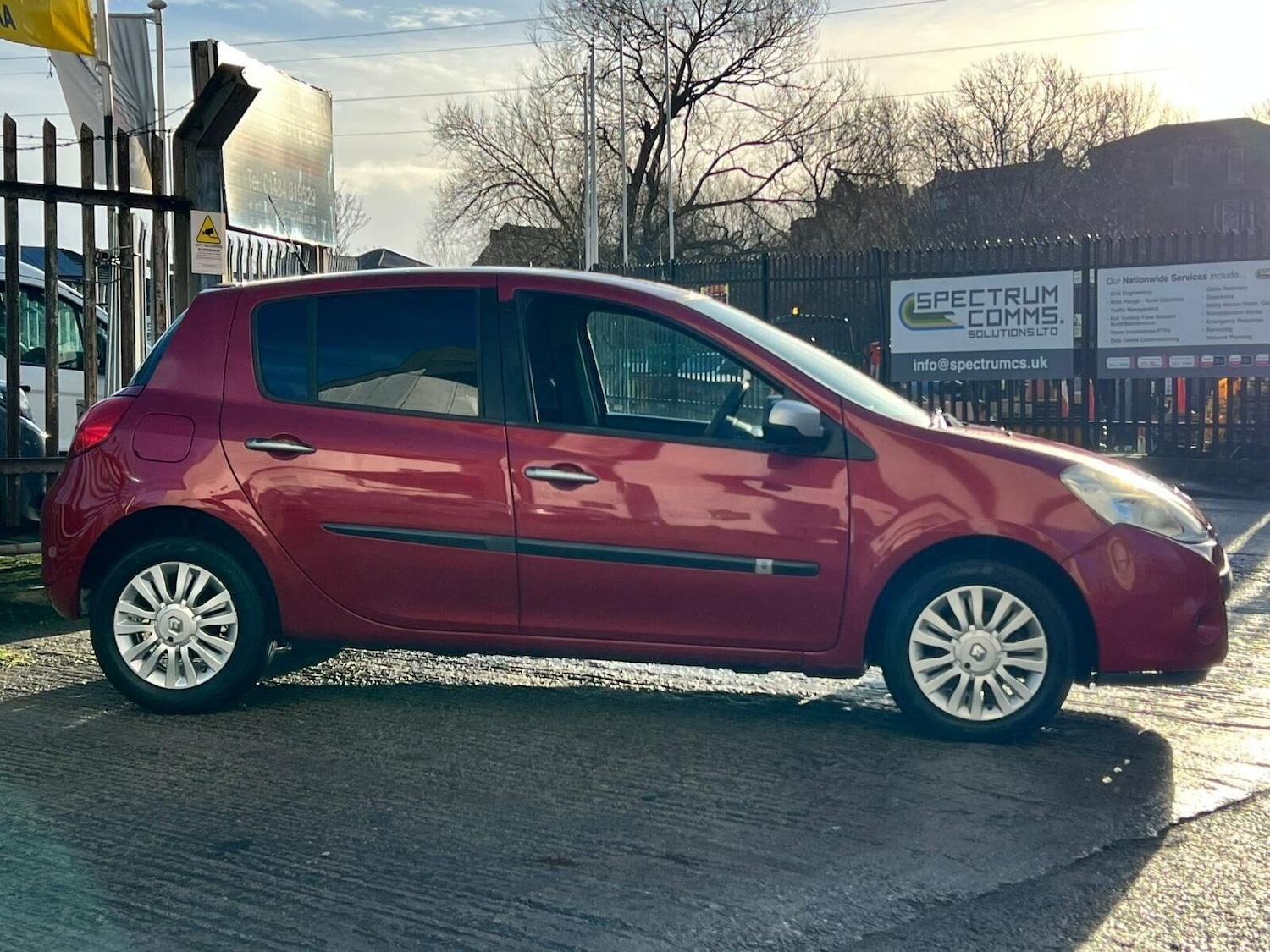 Used Renault Clio 2010 for sale - 77249704: Photo 15