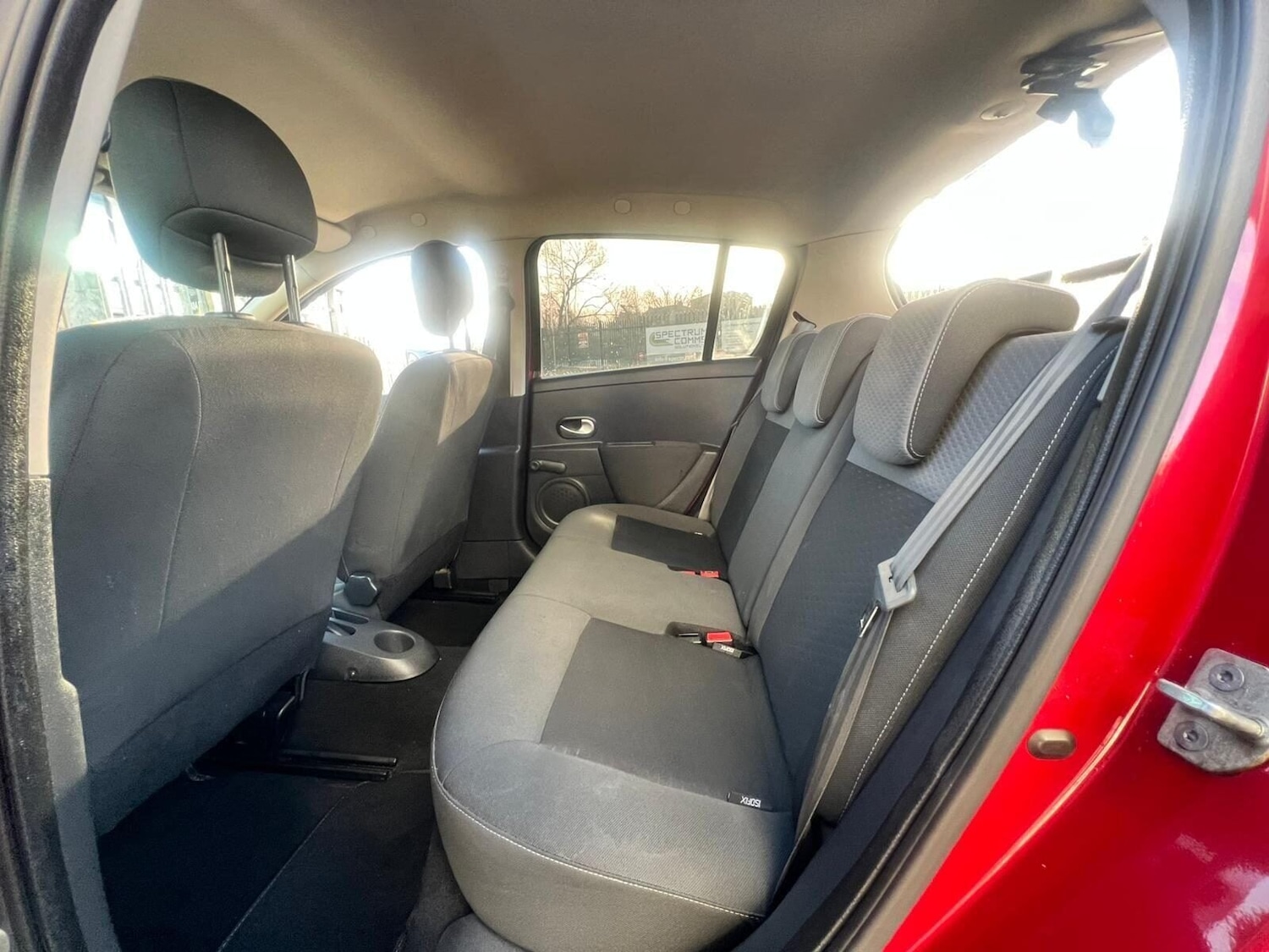 Used Renault Clio 2010 for sale - 77249704: Photo 57