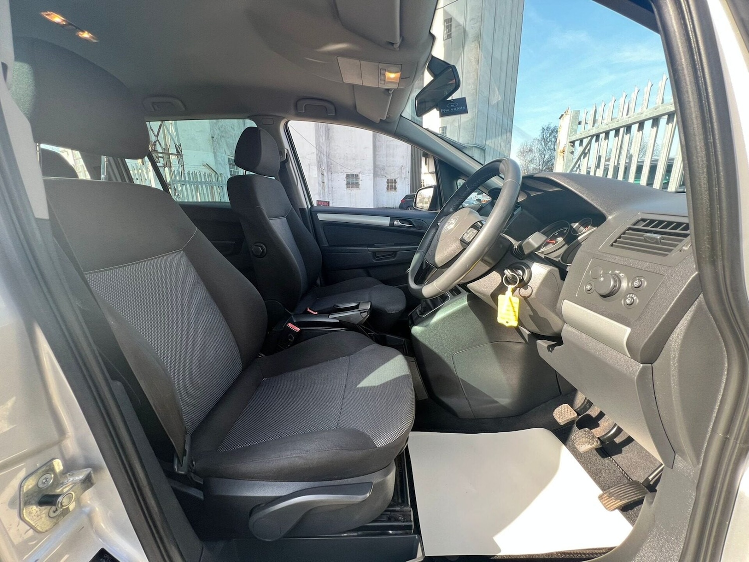 Used Vauxhall Zafira 2011 for sale - 77985038: Photo 28