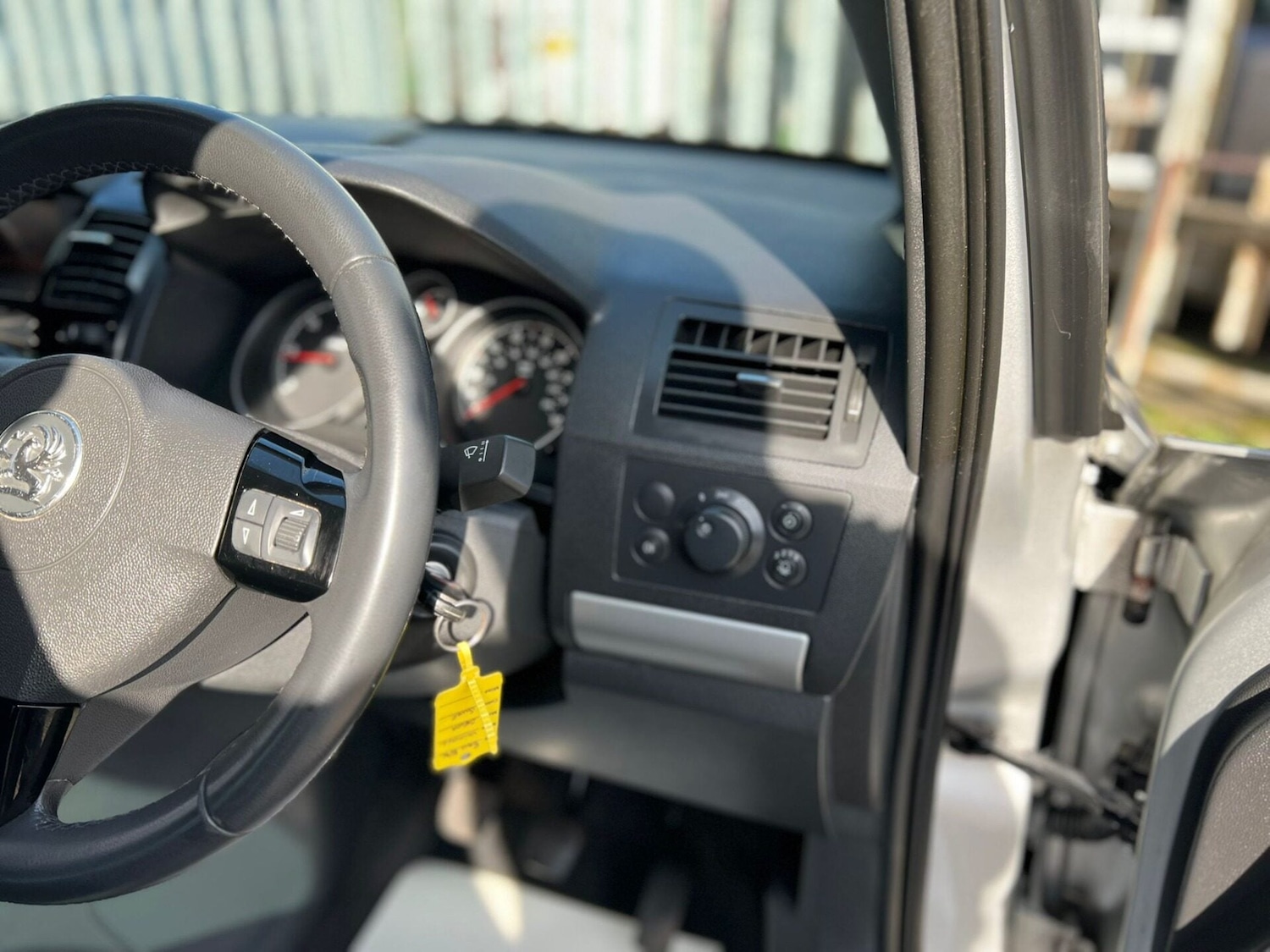 Used Vauxhall Zafira 2011 for sale - 77985038: Photo 33