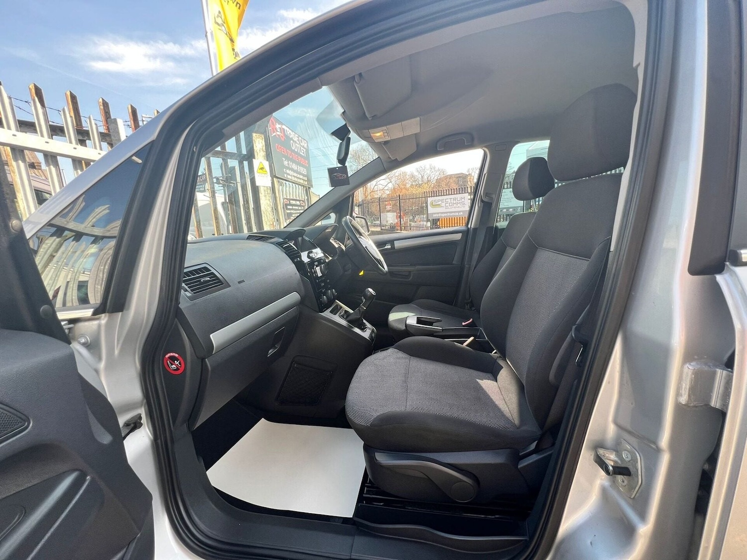 Used Vauxhall Zafira 2011 for sale - 77985038: Photo 44