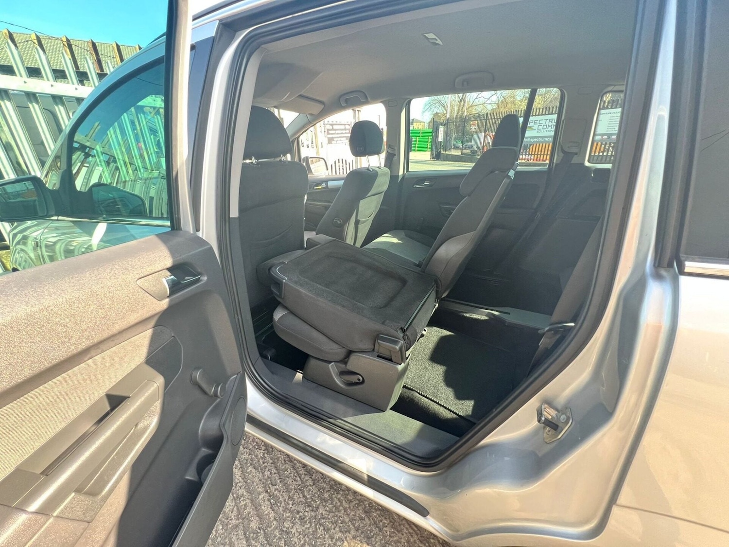 Used Vauxhall Zafira 2011 for sale - 77985038: Photo 47