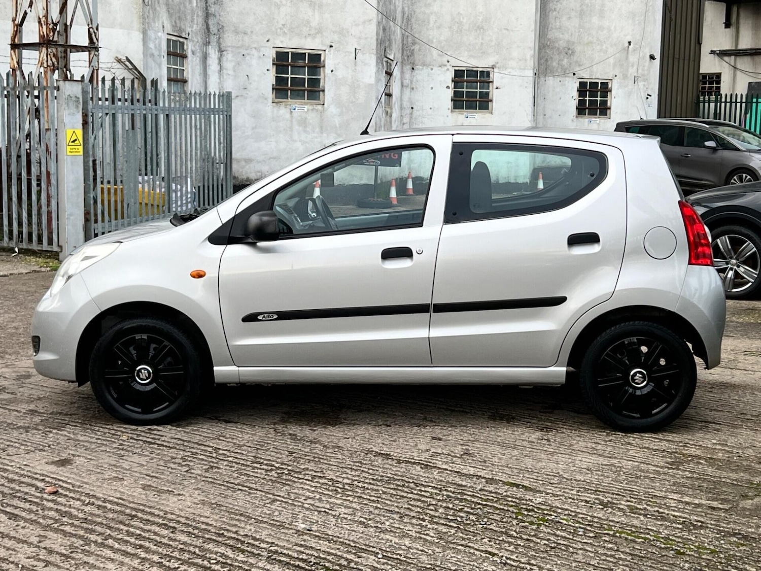 Used Suzuki Alto 2010 for sale - 77249750: Photo 17