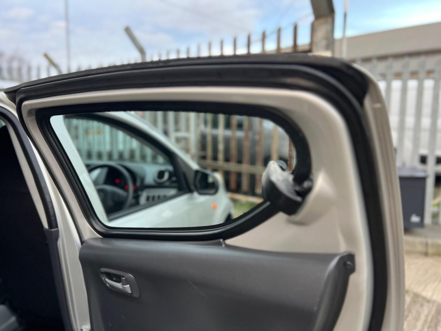 Used Suzuki Alto 2010 for sale - 77249750: Photo 47